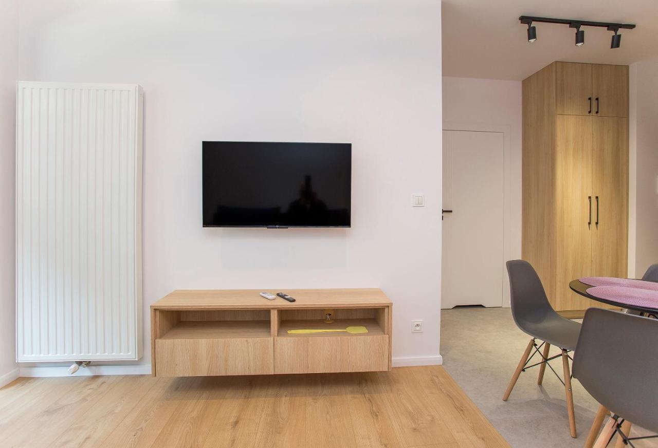Urban Jungle Apartament Alice ビャウィストク エクステリア 写真